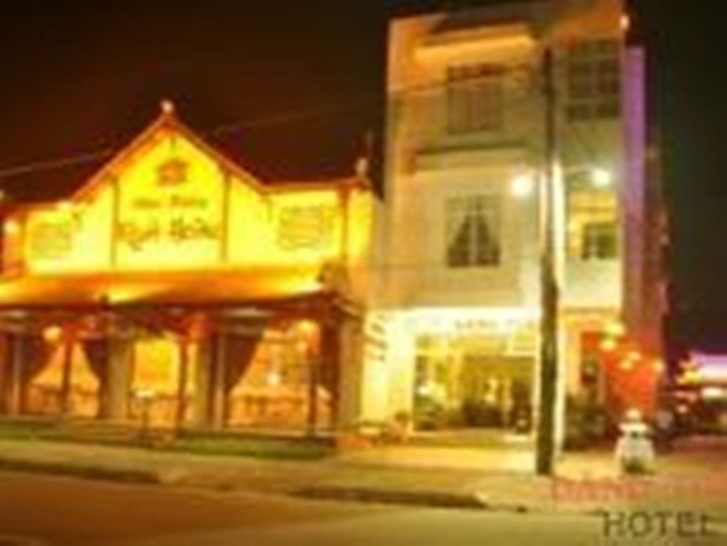 Dang Tuan Hotel Hue Exterior photo
