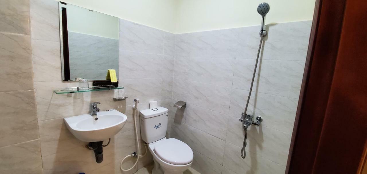 Dang Tuan Hotel Hue Exterior photo